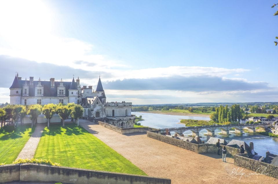 Loire Valley Castles: VIP Private Tour From Paris 3 Castles - Chenonceau Castle