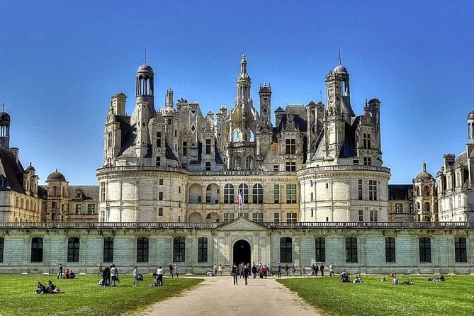 Loire Valley Trip from Paris with Private Local Guide & Private Transportation - Who Will Love This Tour?