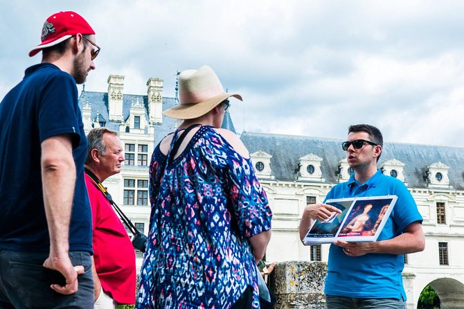 Loire Valley Wine and Castles Small-Group Day Trip From Paris - Visiting Chambord Castle