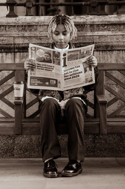 London: 1980s-Inspired Photoshoot at Iconic Landmarks - FAQ