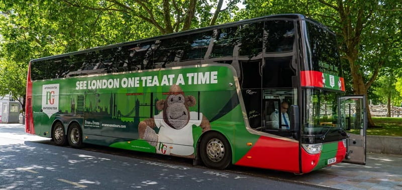 London: Afternoon Tea Bus & Buckingham Palace Entry Option - Who Will Really Enjoy This Tour?