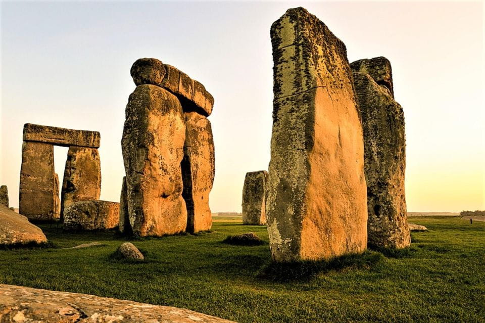 London and Iconic England Tour & Stay - 6 Days - Cruising the Thames and London Eye