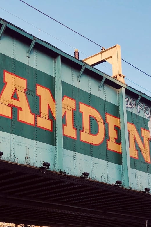 London Boroughs by Bus: Notting Hill, Camden, Tower Bridge - Tower of London Photo Stop