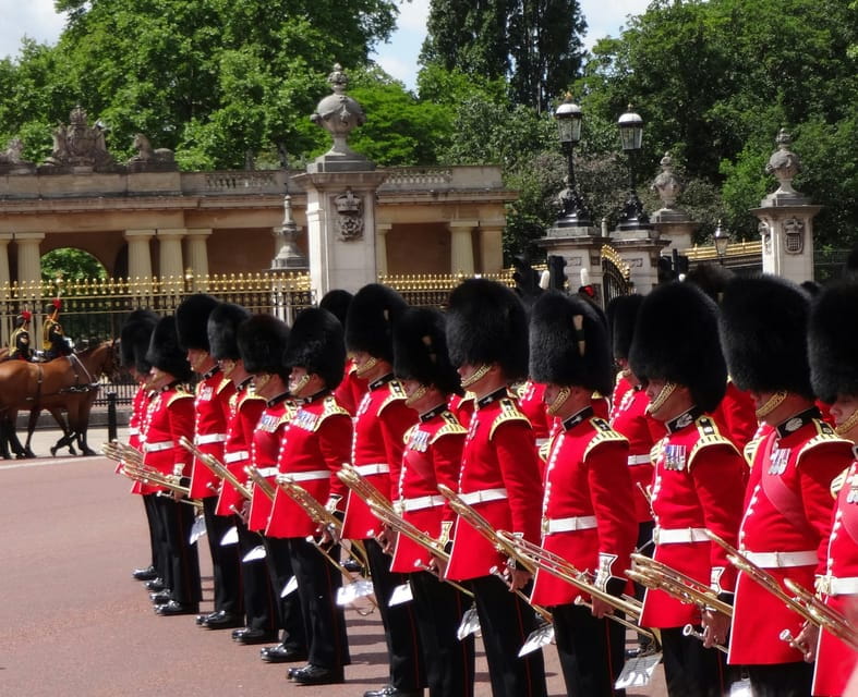 London: Changing of the Guard Experience and Landmarks Tour - Exploring London’s Icons with a Local Guide