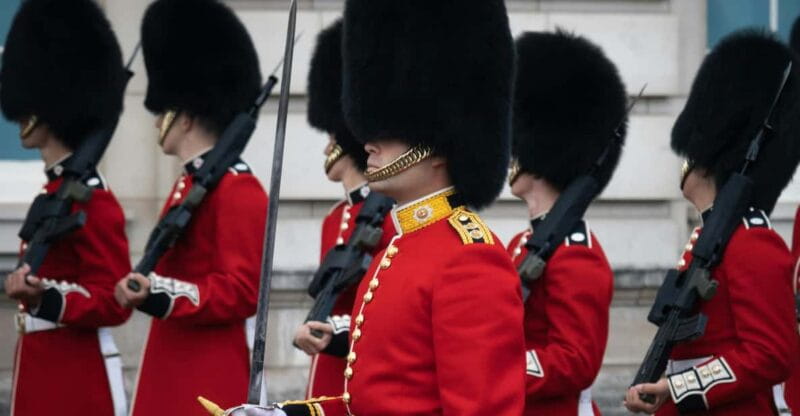 London: Changing of the Guard Experience Private Tour Guide - Exploring Londons Iconic Landmarks and Hidden Streets