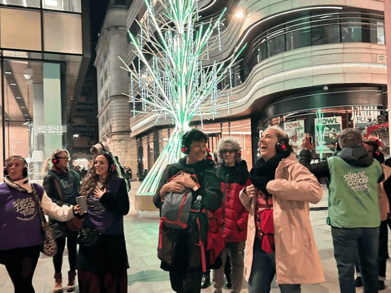 London: Christmas Lights Tour - With Christmas Music - Key points / Takeaways