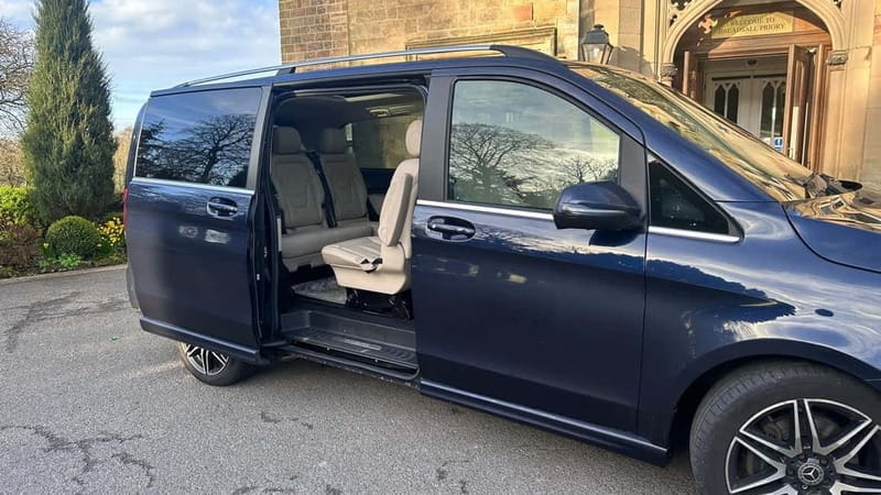 London Day Trip (4 Hours) - Entering London in Style: The Private Transport Experience