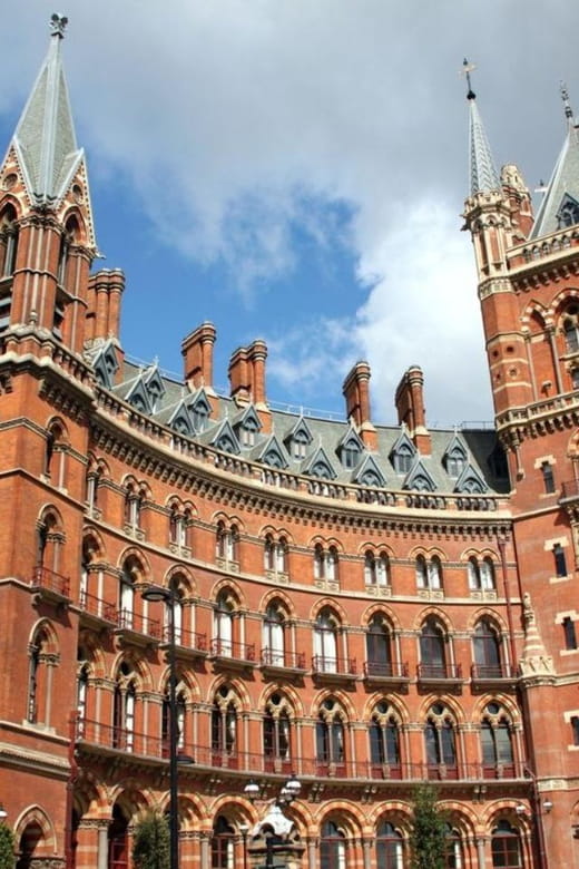 London: Family Harry Potter Movie Locations Tour (Private) - Starting Point: The Accessible Arrival at Kings Cross