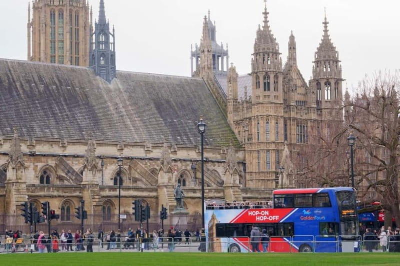 London: Golden Tours Gray Line Hop-on Hop-off Bus Tour - Who Should Consider This Tour?