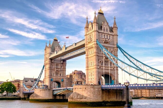 London Highlights Private Car with Driver Guide - Introducing the London Highlights Private Car Tour