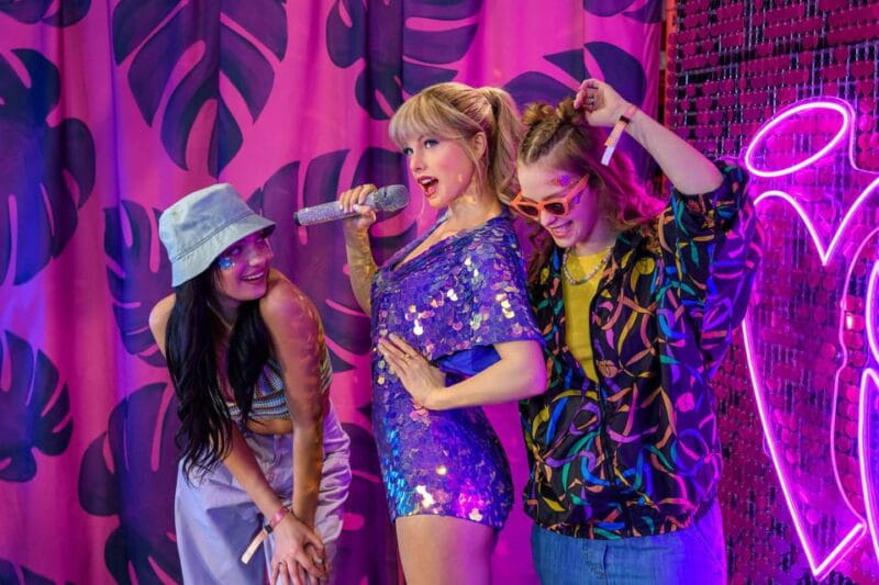 London: Hop-on Hop-off Bus Tour and Madame Tussauds Ticket - Key points / Takeaways