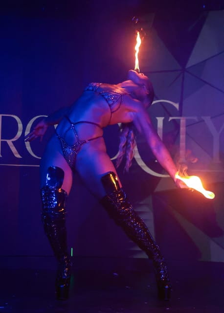 London: Kabaret Exposé - Who Should Consider This Experience?