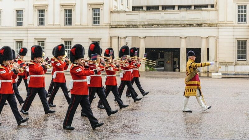 London: Kensington Palace Tour, Guard Change & Afternoon Tea - Who Will Love This Tour?