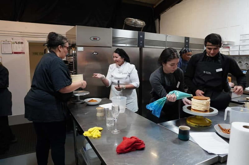 London: Medovik Cake Masterclass with Prosecco - A Tasty Look at the Medovik Cake Masterclass in London