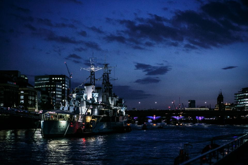 London: Murder Mystery Cruise With 3-Course Dinner - Landmark Sightseeing