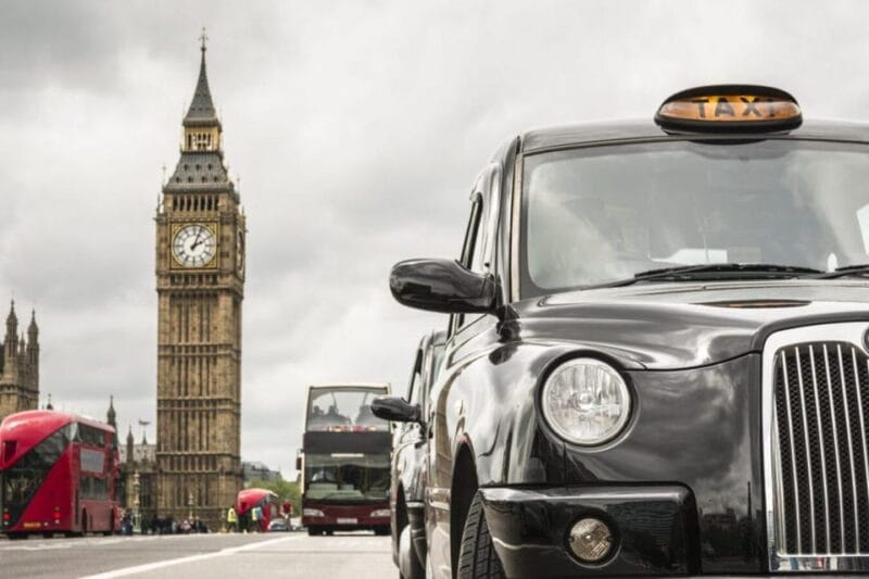 London: Private Black Cab City Tour With Hotel Pick-Up - Experiencing London: An In-Depth Look