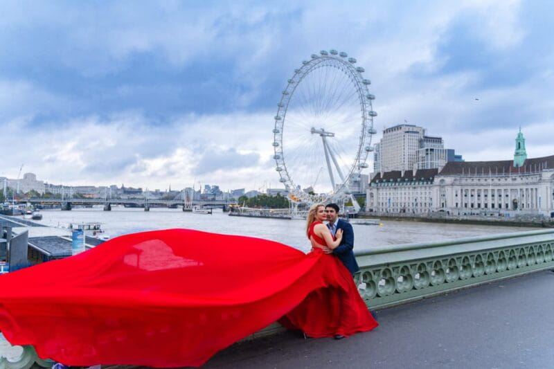London: Private Flying-dress Photoshoot @jonadress - Flying High in London: A Photo Experience That Takes You to New Heights