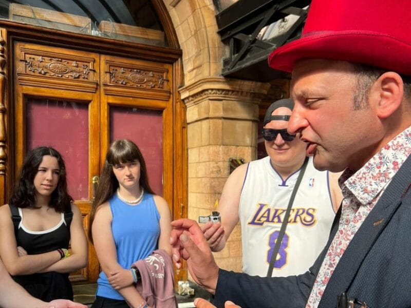 London: Private Magic Harry Potter Tour with Top Magician - FAQ