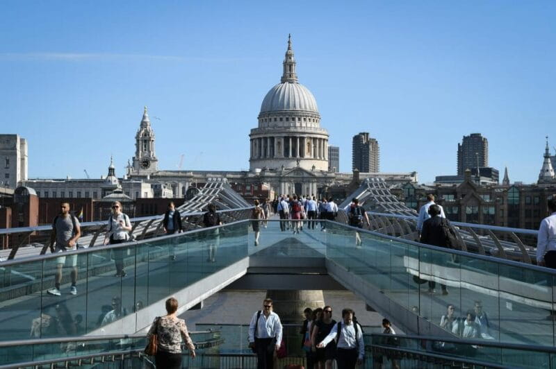 London: Private Taxi 50+ Sights Tour & St Paul's Cathedral - Price and Logistics