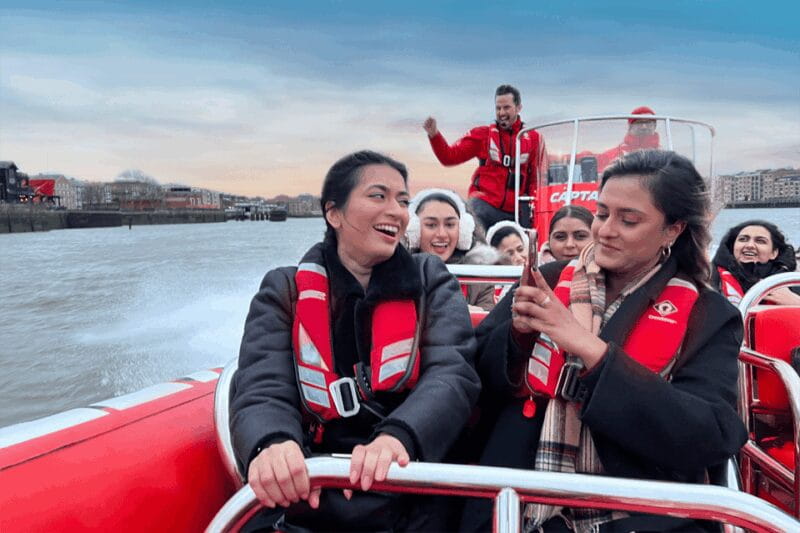 London: River Thames Sunset Speedboat Experience with Drink - Key points / Takeaways