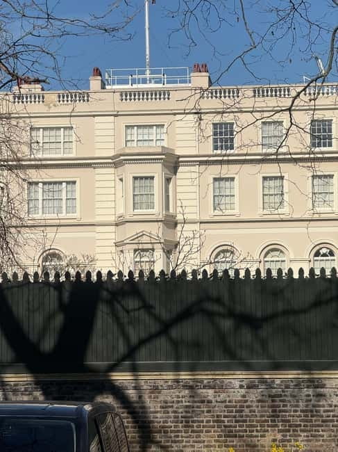 London: The Crown Royal Palaces and Royal Parks Walking Tour - A Short but Sweet Royal Walk with Hidden Gems