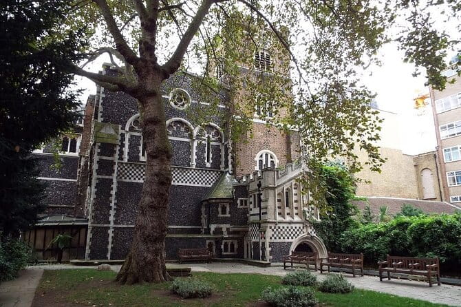 Londons Millennia of Medical Progress Private Historical Tour - Who is this tour best suited for?