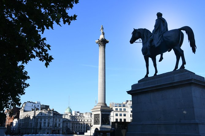 Londons Palaces & Parliament Tour (See Over 20+ London Top Sights) - Watching the Changing of the Guard