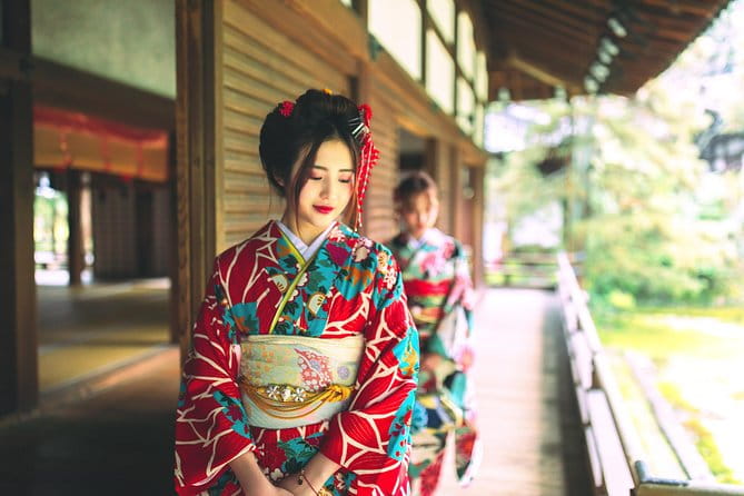 Long-sleeved Furisode Kimono Experience in Kyoto - Inclusions and Additional Options