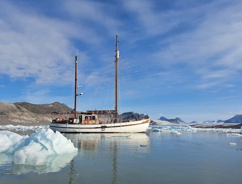 Longyearbyen: 10-Day Spitsbergen Cruise on Havella Boat - Who Will Love This Trip?