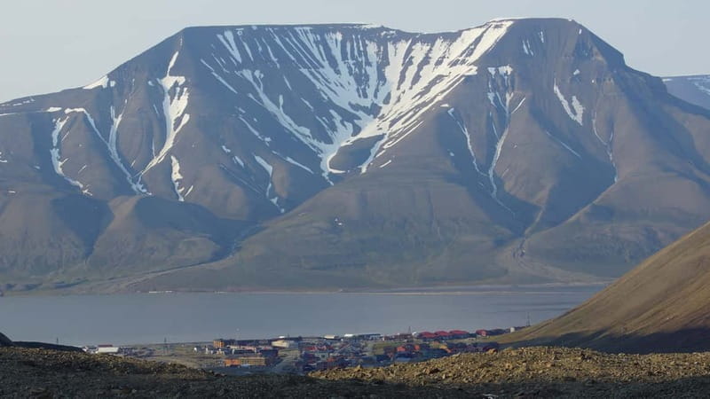 Longyearbyen: Panorama view hike - Platåfjellet Guided Hike - Exploring Longyearbyens Panorama Hike: A Practical Guide