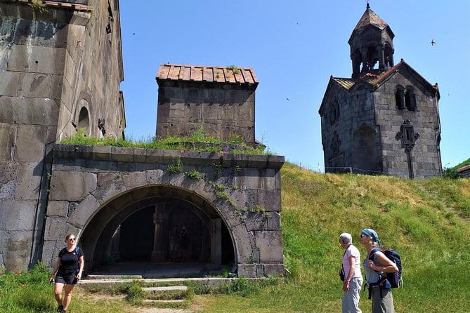 Lori Canyon Vacations - FAQ