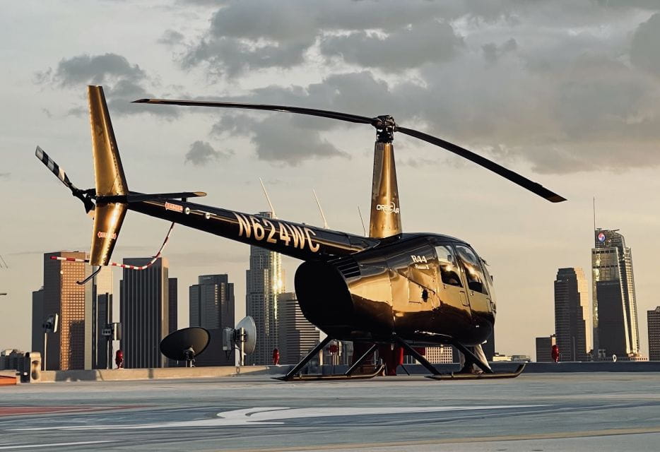 Los Angeles: Downtown Landing Helicopter Tour - Romantic Ambiance
