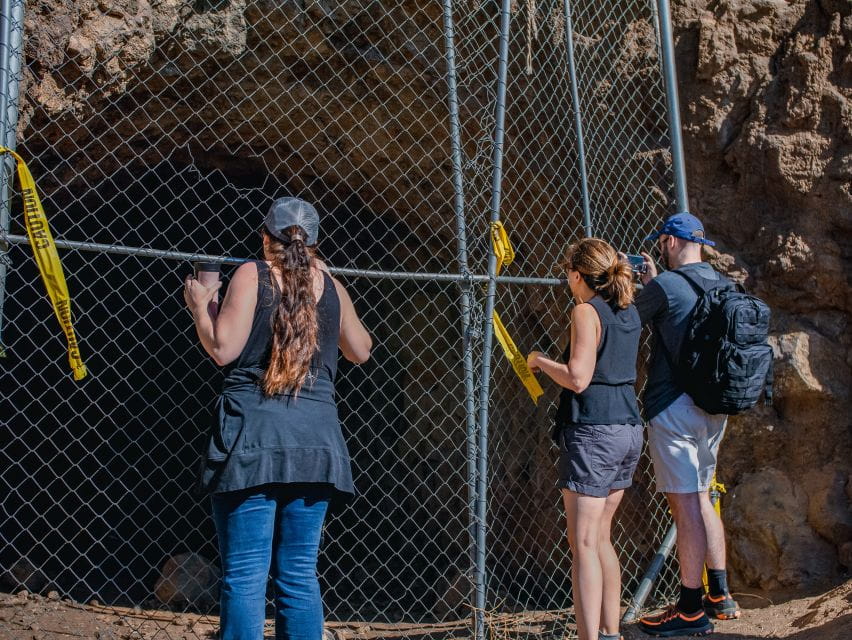 Los Angeles: Hollywood Sign Adventure Hike and Tour - Participant Restrictions