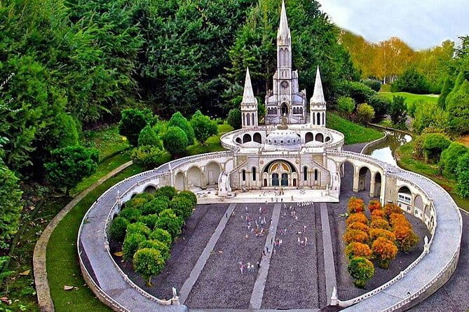 Lourdes Sanctuary tour- Catholic pilgrimage sanctuary - What Makes the Lourdes Sanctuary Worth Visiting?