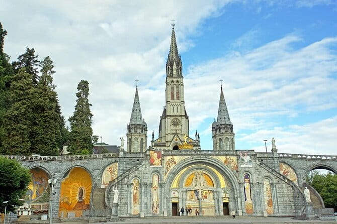 Lourdes Sanctuary tour- Catholic pilgrimage sanctuary - Who Is This Tour Best Suited For?