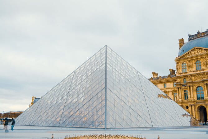 Louvre Art and Mysteries: Guided Experience for 6-people Max - Exploring the Louvre in Depth: What to Expect