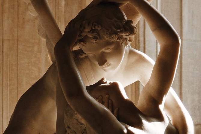 Louvre Museum - Exclusive Guided Tour (Reserved Entry Included) - Meeting and Pickup