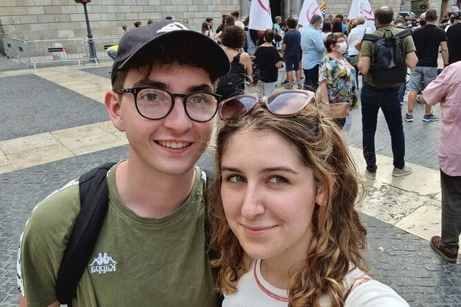 Love in the Gothic Quarter Barcelona: Self-Guided Romantic Walk - The Sum Up