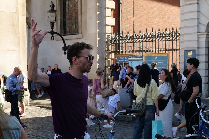 Love London Bike Tour - Meeting Point Location