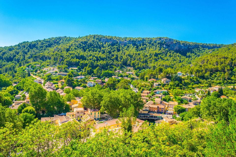 Luberon: Plague Wall Bike Ride - Regions History: 1720 Plague Outbreak