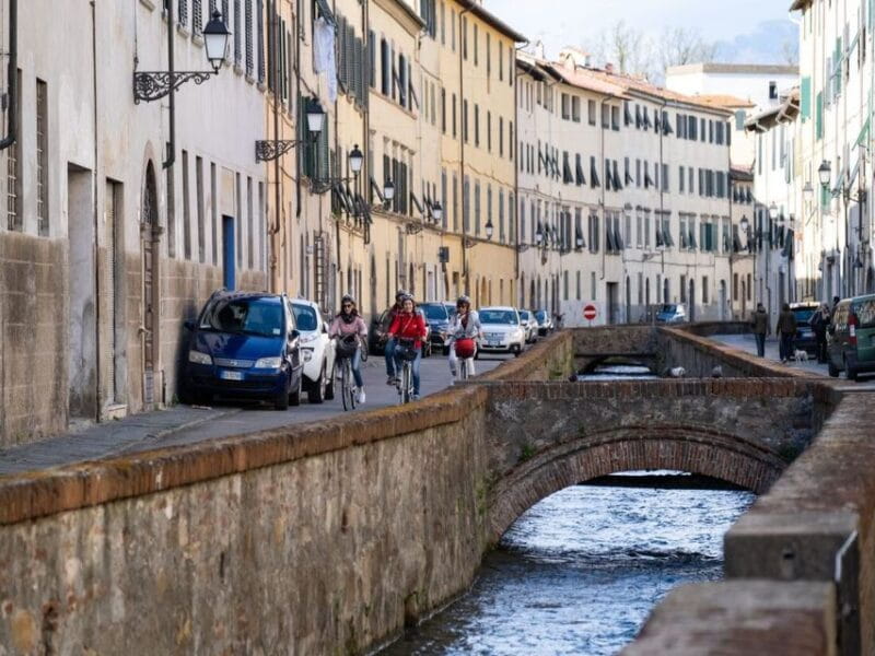 Lucca: 3-Hour Bikes & Bites Foodie Adventure like a Local - Why Lucca’s Bikes & Bites Tour Stands Out