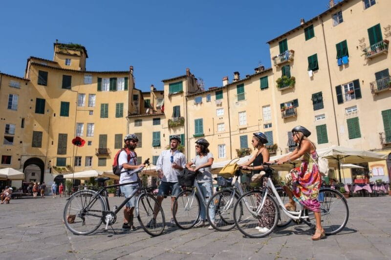 Lucca: 3-Hour Bikes & Bites Foodie Adventure like a Local - Discovering Hidden Corners & Architectural Gems