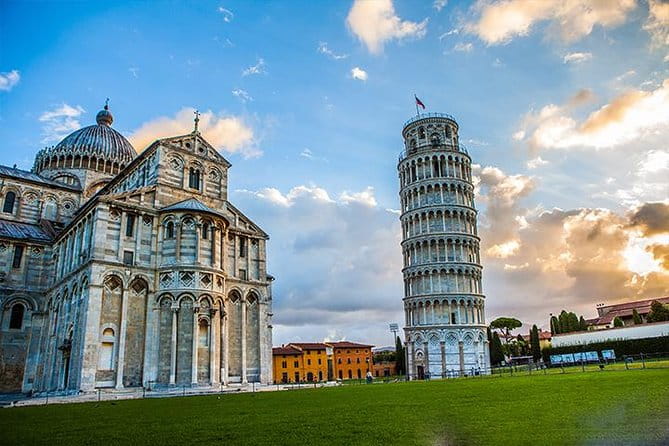 Lucca and Pisa Day Tour from Rome - Introducing the Lucca and Pisa Day Tour from Rome