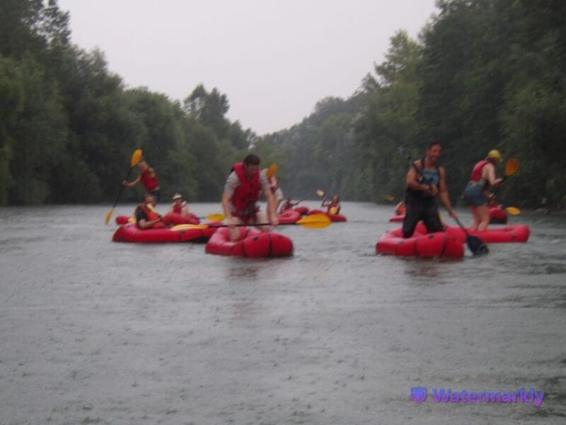 Lucca: Family-Friendly Kayaking Tour with Aperitif - Price and Logistics: Is It Worth It?