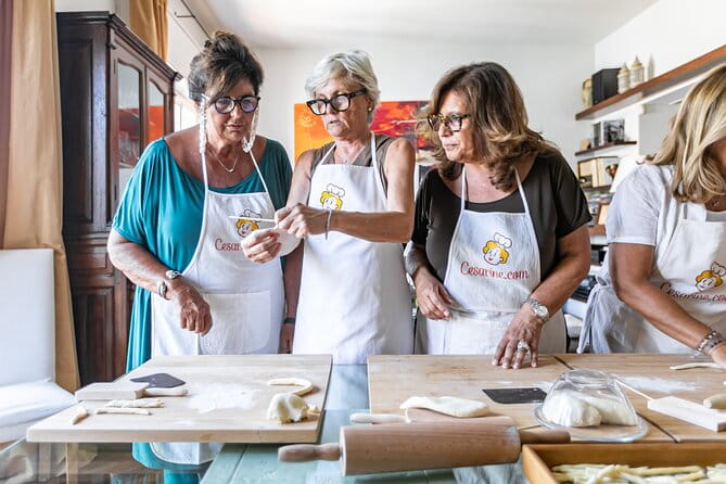 Lucca Walking Tour & Traditional Cooking Class with Wine - In-Depth Look at the Experience