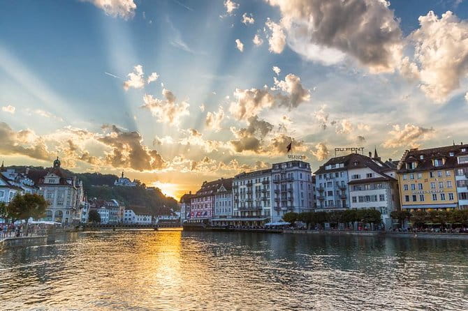 Lucerne by Night Photo Tour - Who Should Book This?