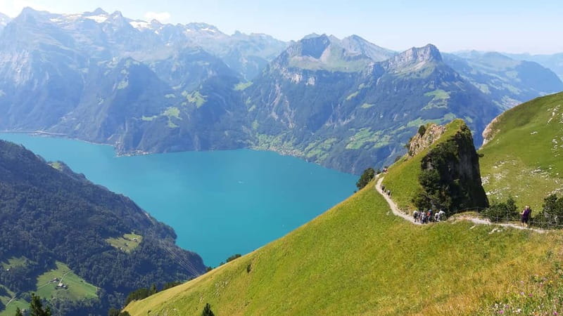 Lucerne: Guided Day Hike to Lucerne Ridge & Lake Views - A Full Look at the Day Hike Experience
