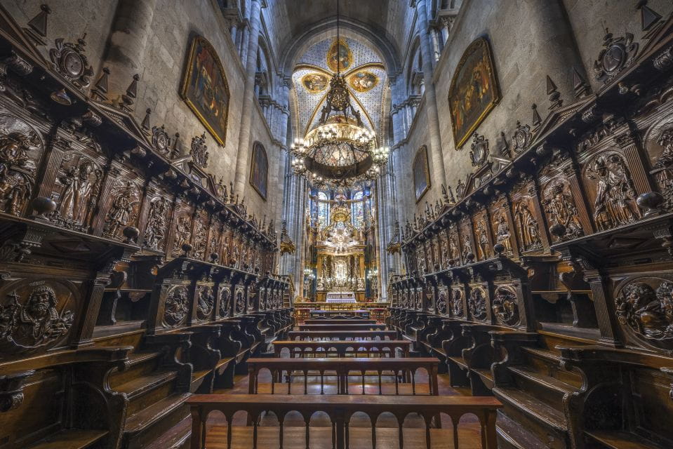 Lugo: Cathedral of Santa Maria Entry Ticket and Audio Guide - Architectural and Historical Significance