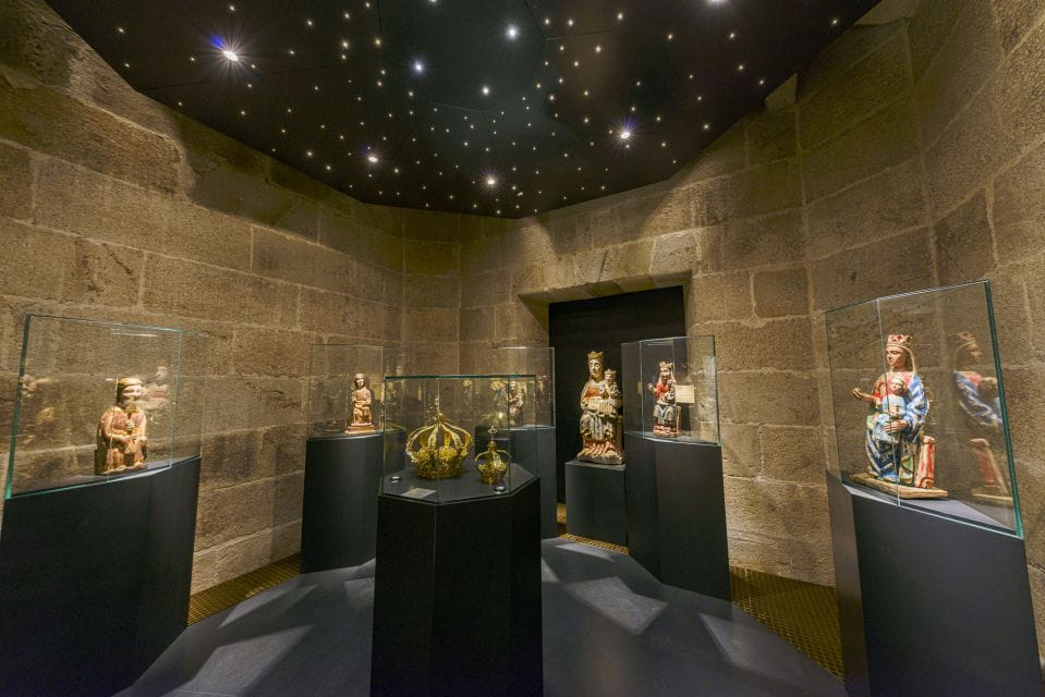 Lugo: Cathedral of Santa Maria Entry Ticket and Audio Guide - Visitor Guidelines