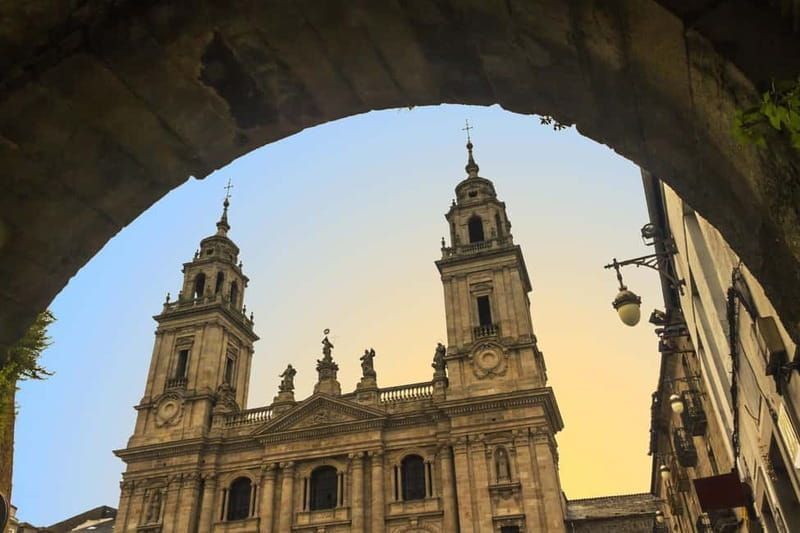 LUGO: GUIDED VISIT TO LUGO, INCLUDING ENTRANCE TO THE CATHEDRAL AND THE DOMUS - Discover Lugo’s Roman Roots and Architectural Gems